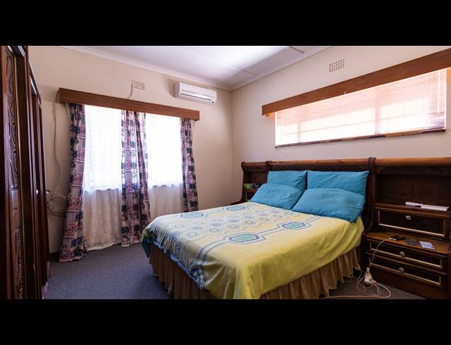 4 BEDROOM HOUSE FOR SALE IN MOORREESBURG